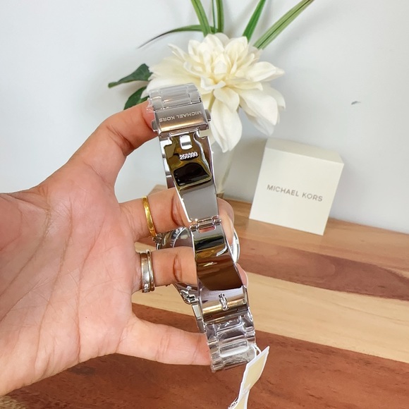 NWT Michael Kors Layton Chronograph Stainless Steel Watch 42mm - Picture 8 of 12